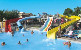 Sandy Beach –tobogány– letecký zájazd CK Turancar – Cyprus, Larnaca 