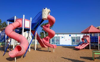 Sandy Beach –tobogány– letecký zájazd CK Turancar – Cyprus, Larnaca 