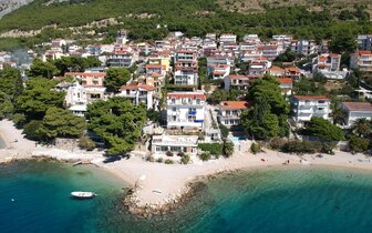 Villa Lana - apartmánový dom - autobusový zájazd CK Turancar - Chorvátsko, Omiš, Nemira