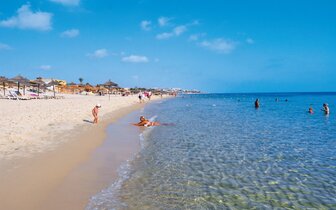 Occidental Sousse Marhaba – pláž – letecký zájazd CK Turancar – Tunisko, Sousse