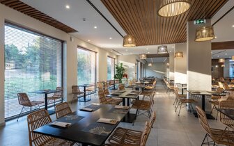 White Olive Elite Laganas – reštaurácia – letecký zájazd CK Turancar – Grécko - Zakynthos