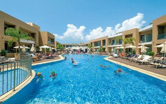 White Olive Elite Laganas – bazén – letecký zájazd CK Turancar – Grécko - Zakynthos