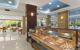 Stefania Beach Hotel – reštaurácia – letecký zájazd CK Turancar – Grécko - Evia