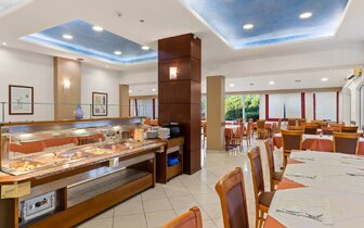 Stefania Beach Hotel – reštaurácia – letecký zájazd CK Turancar – Grécko - Evia