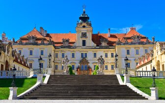 CK Turancar, autobusový poznávací zájazd, Morava, zámok Valtice