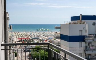 Hotel Quisisana, Rimini Marina Centro, zájazdy autobusovou a individuálnou dopravou CK TURANCAR