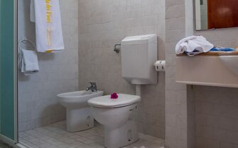 Villa dei Fiori v letovisku Viserbella - Rimini - dovolenka autobusovou a individuálnou dopravou CK TURANCAR