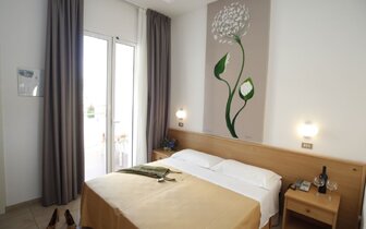 Villa dei Fiori v letovisku Viserbella - Rimini - dovolenka autobusovou a individuálnou dopravou CK TURANCAR