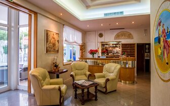 Villa dei Fiori v letovisku Viserbella - Rimini - dovolenka autobusovou a individuálnou dopravou CK TURANCAR