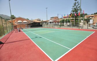 Hotel Michelangelo - tenis - letecký zájazd s CK Turancar  Korfu - Kassiopi