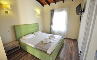 Hotel Michelangelo - izba- letecký zájazd s CK Turancar  Korfu - Kassiopi