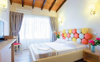Hotel Michelangelo - izba - letecký zájazd s CK Turancar  Korfu - Kassiopi