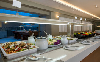 Kalyves Beach Hotel - reštaurácia-letecký zájazd CK Turancar - Kréta, Karvos