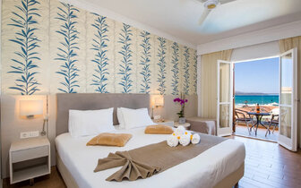 Kalyves Beach Hotel - dvojlôžková izba s výhľadom na more -letecký zájazd CK Turancar - Kréta, Karvos