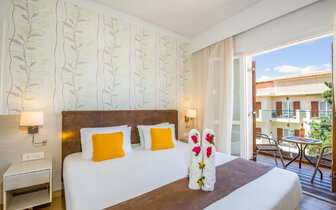 Kalyves Beach Hotel - dvojlôžková izba s výhľadom na more -letecký zájazd CK Turancar - Kréta, Karvos