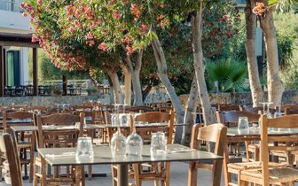 Almyrida Village and Waterpark- hotel- letecký zájazd CK Turancar - Kréta, Karvos