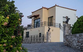 Almyrida Village and Waterpark- hotel- letecký zájazd CK Turancar - Kréta, Karvos
