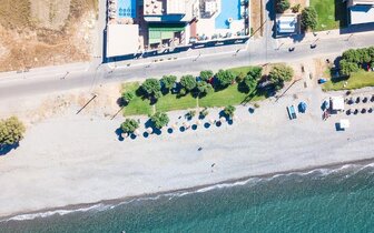 Hotel Maleme Mare Beachside - pláž - letecký zájazd CK Turancar - Kréta, Maleme