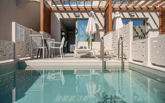 Hotel Sirios Village Luxury - Superior apartmán s bazénom  - letecký zájazd CK Turancar - Kréta, Kato Daratso