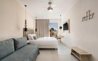 Hotel Sirios Village Luxury - Superior apartmán s bazénom  - letecký zájazd CK Turancar - Kréta, Kato Daratso