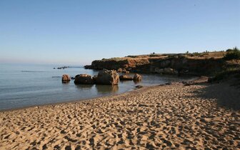 Flamingos Hotel - pláž -letecký zájazd CK Turancar - Kréta, Chania