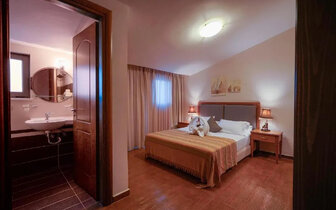 Flamingos Hotel - dvojlôžková izba -letecký zájazd CK Turancar - Kréta, Chania
