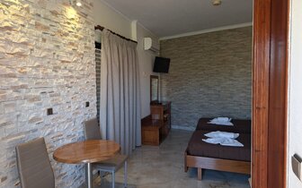 Marias ´s  - izba - letecký zájazd CK Turancar - Korfu, Sidari
