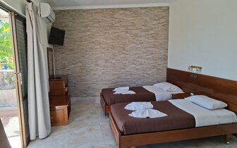 Marias ´s  - izba - letecký zájazd CK Turancar - Korfu, Sidari