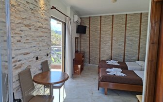 Marias ´s  - izba - letecký zájazd CK Turancar - Korfu, Sidari