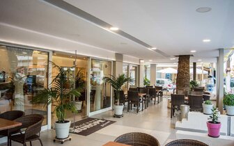 Hotel Europe - reštaurácia - Paralia - letecký zájazd CK TURANCAR