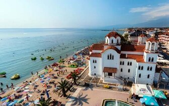 Paralia - centrum - pláž