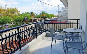 Hotel IRO - balkón - autobusový a letecký zájazd CK TURANCAR