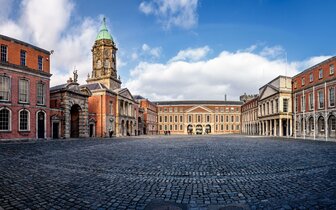Okruh Írskom, letecký poznávací zájazd, Dublin a Mohérske útesy, Dublin hrad Okruh Írskom, letecký poznávací zájazd, Dublin a Mohérske útesy, Dublin hrad