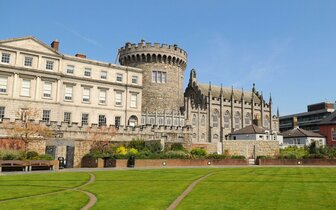 Okruh Írskom, letecký poznávací zájazd, Dublin a Mohérske útesy, Dublin hrad Okruh Írskom, letecký poznávací zájazd, Dublin a Mohérske útesy, Dublin hrad