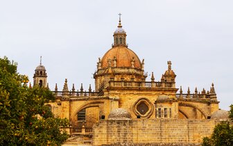 CK Turancar, Letecký poznávací zájazd, Španielsko, Andalúzia - križovatka kultúr, Jerez de la Frontera, katedrála CK Turancar, Letecký poznávací zájazd, Španielsko, Andalúzia - križovatka kultúr, Jerez de la Frontera, katedrála