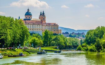 CK Turancar, autobusový poznávací zájazd, Česko a Rakúsko, Melk, benediktínsky kláštor CK Turancar, autobusový poznávací zájazd, Česko a Rakúsko, Melk, benediktínsky kláštor