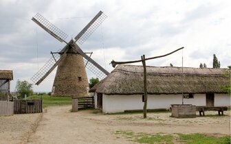 CK Turancar, autobusový poznávací zájazd, Maďarsko - klobásový festival, Ostrihom
