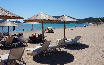 Hotel Alkyon - pláž - letecký zájazd CK Turancar - Korfu, Agios Georgios Hotel Alkyon - pláž - letecký zájazd CK Turancar - Korfu, Agios Georgios