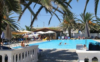 Hotel Alkyon - bazén - letecký zájazd CK Turancar - Korfu, Agios Georgios Hotel Alkyon - bazén - letecký zájazd CK Turancar - Korfu, Agios Georgios