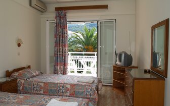 Hotel Athena - izba - letecký zájazd CK Turancar - Korfu, Agios Georgios