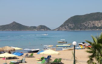 Hotel Athena - pláž - letecký zájazd CK Turancar - Korfu, Agios Georgios