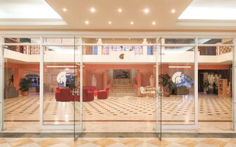 Euro Village Achilleas - hotelový vchod - letecky zájazd CK Turancar - Mastichari, Kos