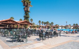 Euro Village Achilleas - pool bar - letecky zájazd CK Turancar - Mastichari, Kos