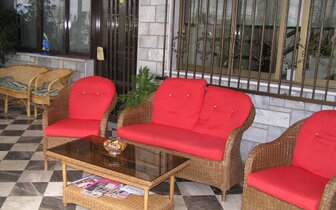 Apartmány Stella - posedenie - autobusová doprava CK Turancar  - Grécko, Olympská riviéra, Olympic beach