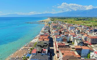 Parália - Olympic beach - panoráma - autobusová doprava CK Turancar - Grécko, Olympská riviéra, Olympic beach