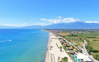 Parália - Olympic beach - panoráma - autobusová doprava CK Turancar - Grécko, Olympská riviéra, Olympic beach