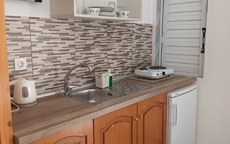 Apartmány Stella - kuchynka - autobusová doprava CK Turancar - Grécko, Olympská riviéra, Olympic beach