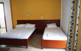 Apartmány Jannis - izba - autobusová doprava CK Turancar - Grécko, Olympská riviéra, Nei Pori Apartmány Jannis - izba - autobusová doprava CK Turancar - Grécko, Olympská riviéra, Nei Pori