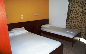 Apartmány Jannis - izba - autobusová doprava CK Turancar - Grécko, Olympská riviéra, Nei Pori Apartmány Jannis - izba - autobusová doprava CK Turancar - Grécko, Olympská riviéra, Nei Pori