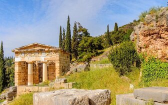 Letecký poznávací zájazd,  Okruh Gréckom a Sarónske ostrovy, Delfy